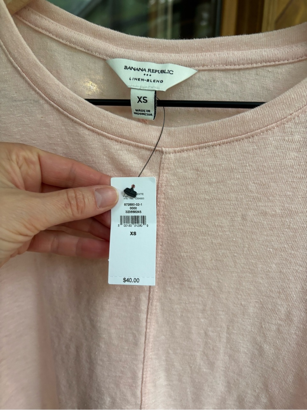 Banana Republic Relaxed Boxy Crewneck Tee in Pale Pink - Picture 3 of 5